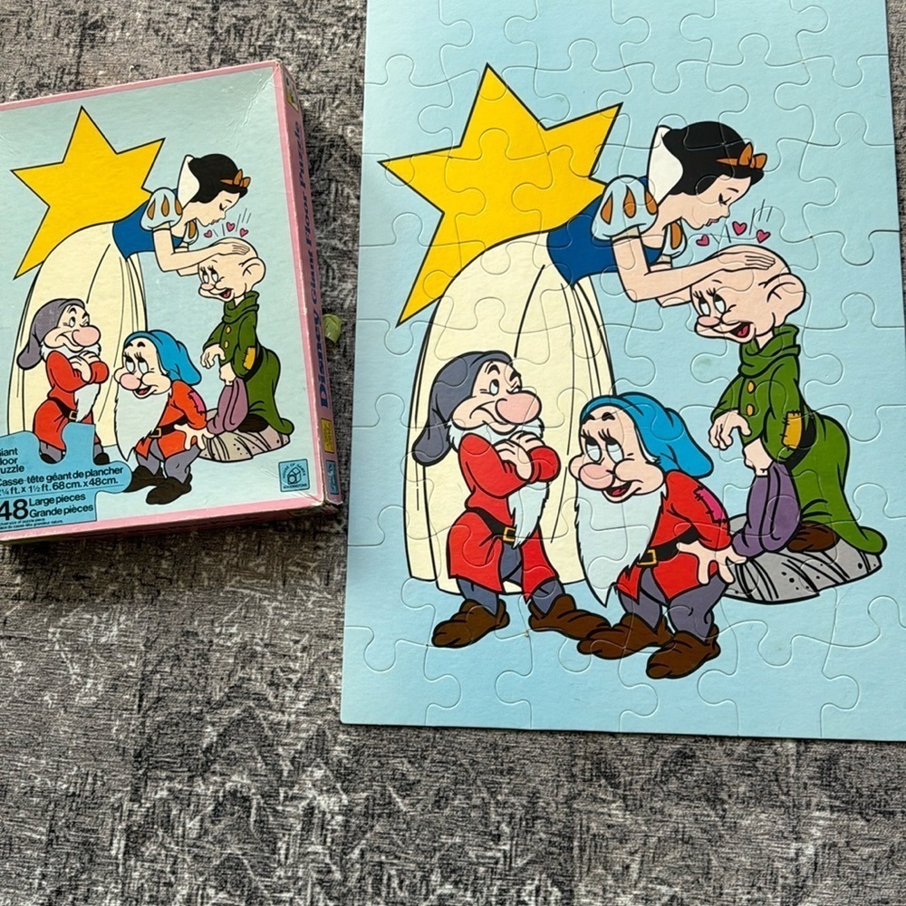 Vintage Disney Snow White 48 piece puzzle
